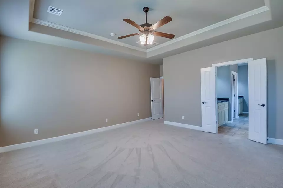 Bedroom - 928 NW 191st St, Edmond, OK 73012 photo 5 of 7