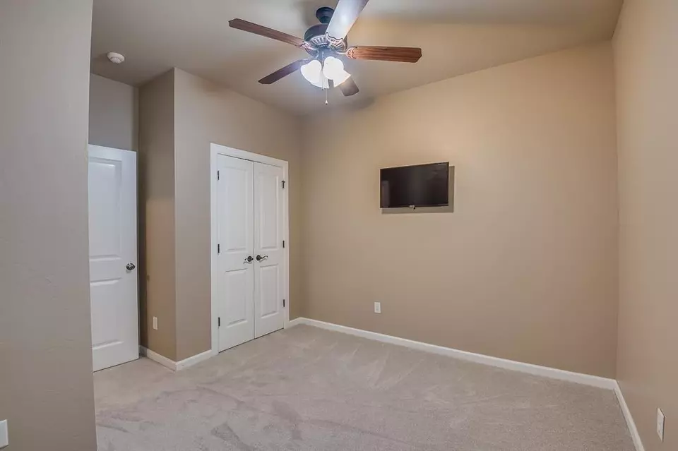Bedroom - 928 NW 191st St, Edmond, OK 73012 photo 1 of 7