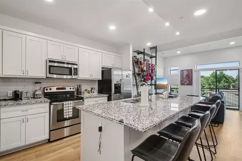 401 E Boyd St #315, Norman, OK 73069