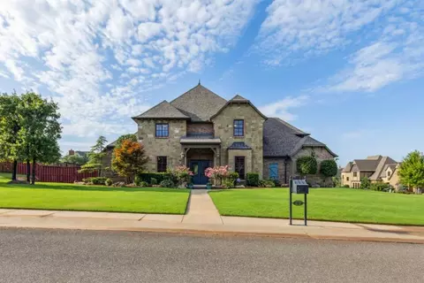 2208 Open Trail Rd, Edmond, OK 73034