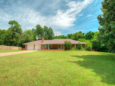 3205 E Maxwell Dr, Forest Park, OK 73121