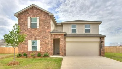 10228 NW 28th Ter, Yukon, OK 73099