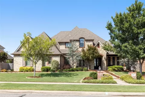4312 Moorgate Dr, Norman, OK 73072