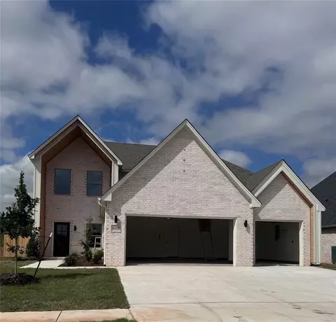 14517 Astor Ln, Yukon, OK 73099