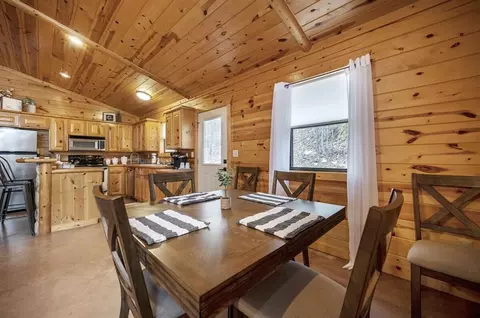 Dining - 40 Fish Hook Rd, Broken Bow, OK 74728 photo 1 of 2
