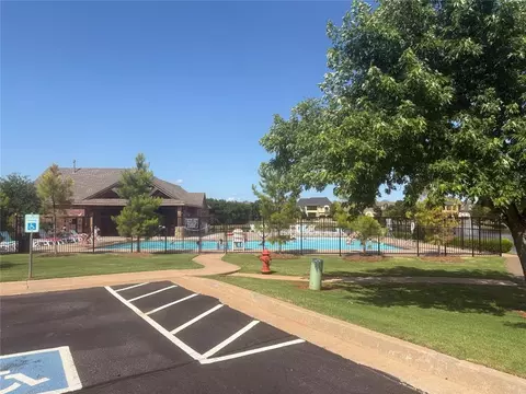 7737 NW 136th Ter, Oklahoma City, OK 73142