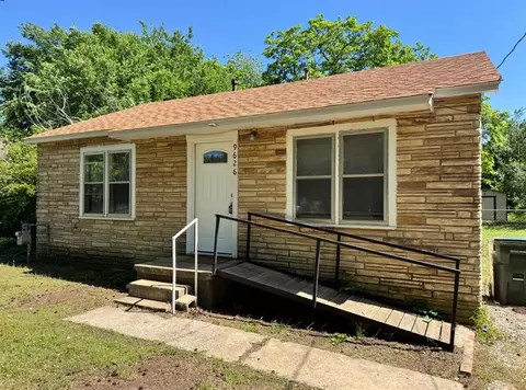 9626 SE 4th St, Midwest City, OK 73130