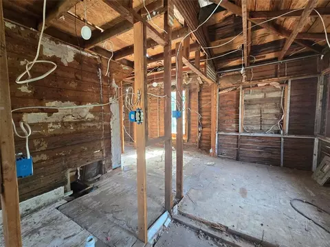 208 W Apache St, Marlow, OK 73055 photo 3