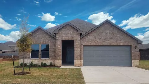 2613 Kathleens Xing, Yukon, OK 73099