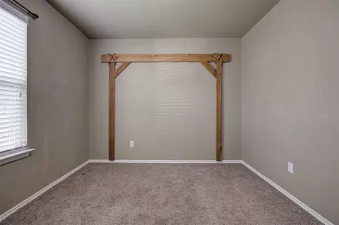 Bedroom - 9608 Ella Ln, Moore, OK 73160 photo 8 of 9