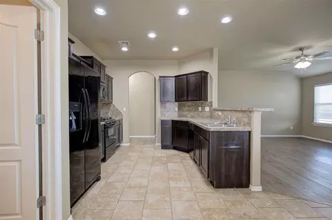 Kitchen - 9608 Ella Ln, Moore, OK 73160 photo 1 of 4