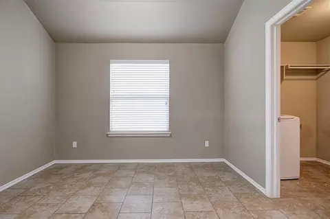 Bedroom - 9608 Ella Ln, Moore, OK 73160 photo 1 of 9