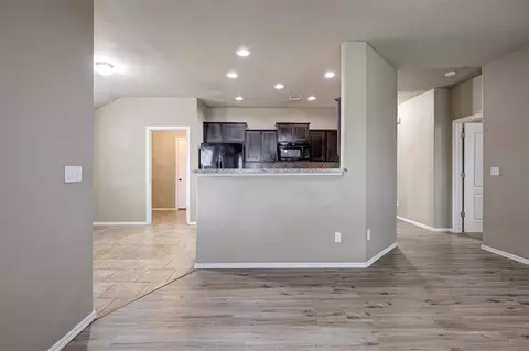 Entry Way - 9608 Ella Ln, Moore, OK 73160 photo 2 of 3