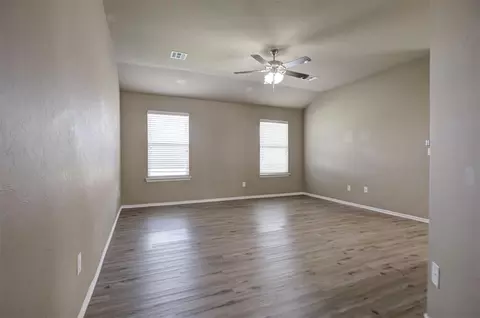 Living - 9608 Ella Ln, Moore, OK 73160 photo 1 of 2