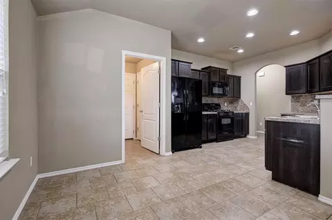 Entry Way - 9608 Ella Ln, Moore, OK 73160 photo 3 of 3