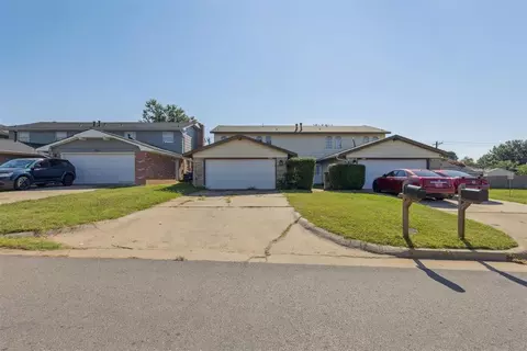 8500 Candlewood Dr, Oklahoma City, OK 73132