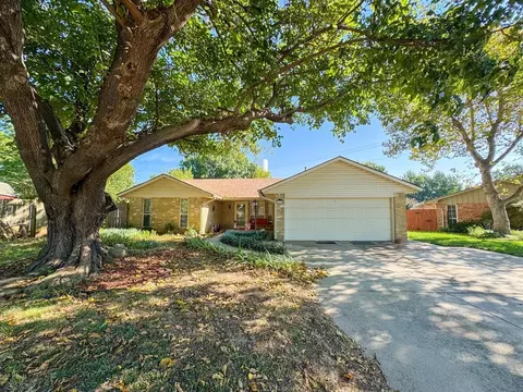 1719 High Meadows Dr, Norman, OK 73071