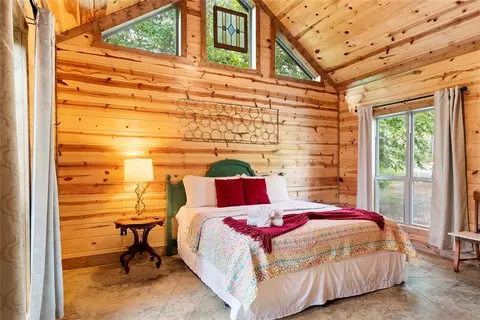 Bedroom - 69 White Tail Cir, Broken Bow, OK 74728 photo 1 of 4