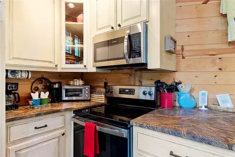 Kitchen - 69 White Tail Cir, Broken Bow, OK 74728 photo 4 of 4