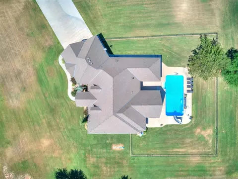 1119 County Street 2910, Tuttle, OK 73089