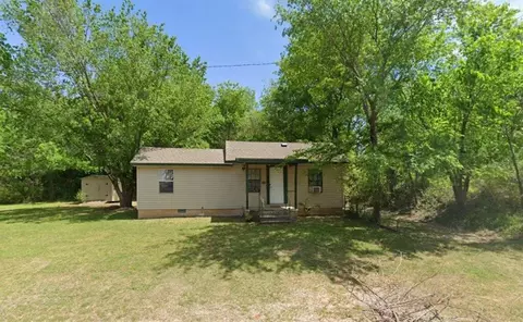 116 NE 3rd St, Lexington, OK 73051