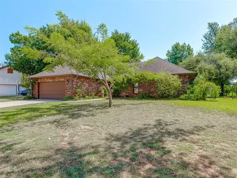 2138 Edinburg Dr, Yukon, OK 73099