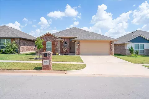 18204 Autumn Grove Dr, Edmond, OK 73012