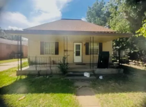 609 S Pennsylvania Ave, Cherokee, OK 73728