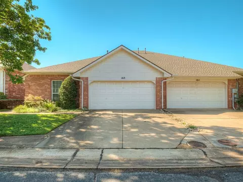 509 S Santa Fe Ave #163, Edmond, OK 73003