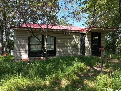 22921 N Triple X Rd, Luther, OK 73054