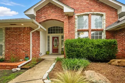 15608 Summit Parke Dr, Edmond, OK 73013