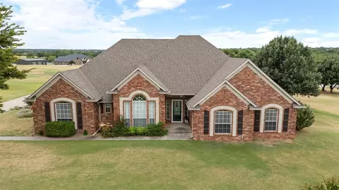 2286 Sandpiper Dr, Blanchard, OK 73010