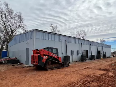 21776 152 Hwy, Cordell, OK 73632