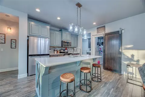 Kitchen - 2413 Northfork Dr, Moore, OK 73160 photo 2 of 7