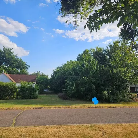 1315 E Vilas Ave, Guthrie, OK 73044