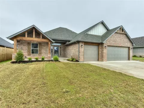 10449 SW 51st St, Mustang, OK 73064