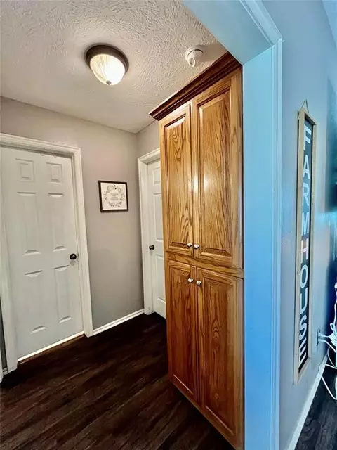Entry Way - 327 Englebretson Ln, Tuttle, OK 73089 photo 1 of 1