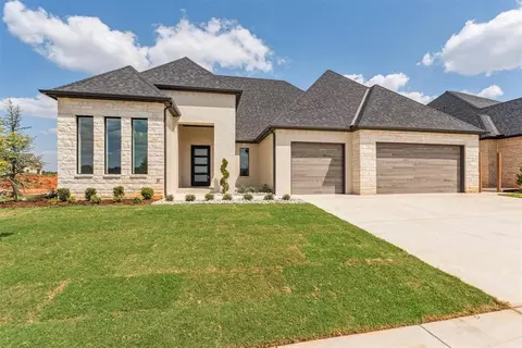 3116 Gold Finch Dr, Edmond, OK 73012