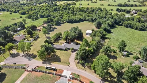 12640 SW 31st St, Yukon, OK 73099