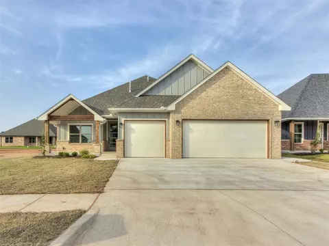 10408 SW 49th St, Mustang, OK 73064