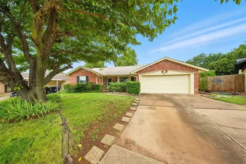 6032 Broadmoor Ave, Oklahoma City, OK 73132