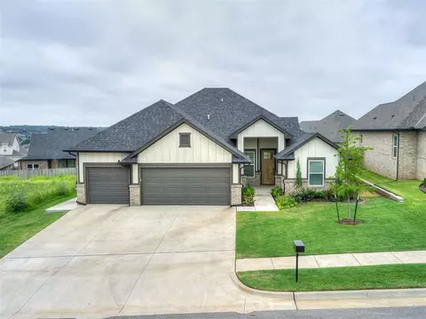 6108 Allen Scott Ln, Edmond, OK 73034