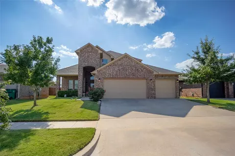 2517 Austin Glen Ct, Yukon, OK 73099