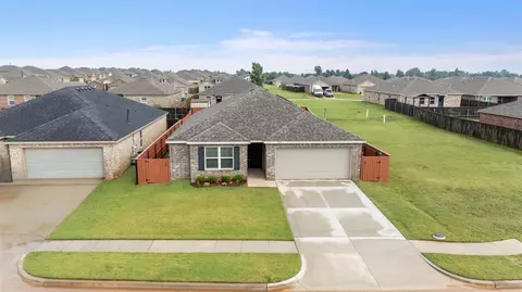 5217 Nicole Dr, Tuttle, OK 73089 photo 2