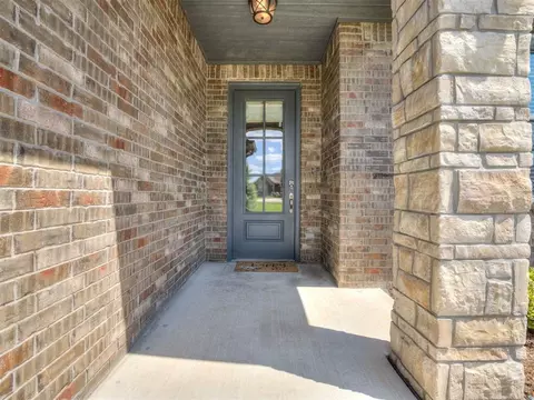 4520 Baldwin Ave, Moore, OK 73160 photo 2
