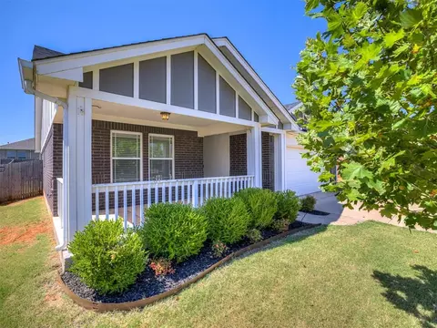 Exterior - 918 Butterfly Way, Norman, OK 73069 photo 3 of 7