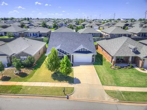 View/Area - 918 Butterfly Way, Norman, OK 73069 photo 1 of 5