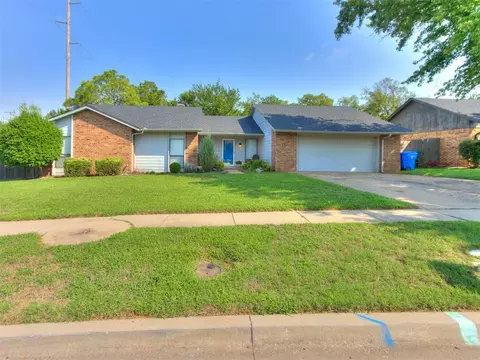 3529 Rambling Oaks Dr, Norman, OK 73072