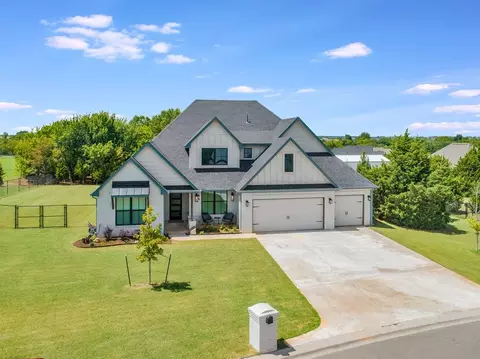 14242 Fox Lair Ln, Edmond, OK 73025