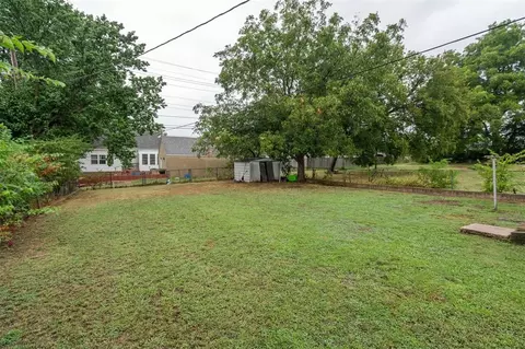 Exterior - 1411 Brunson Ave, Prague, OK 74864 photo 3 of 3
